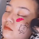 •	Fácil de usar - juntamente com esponja de cogumelo, esponja de beleza elástica, oferece o uso perfeito da maquiagem, evite o desperdício de cosméticos, conveniente, amigo da pele, não sujar as mãos.